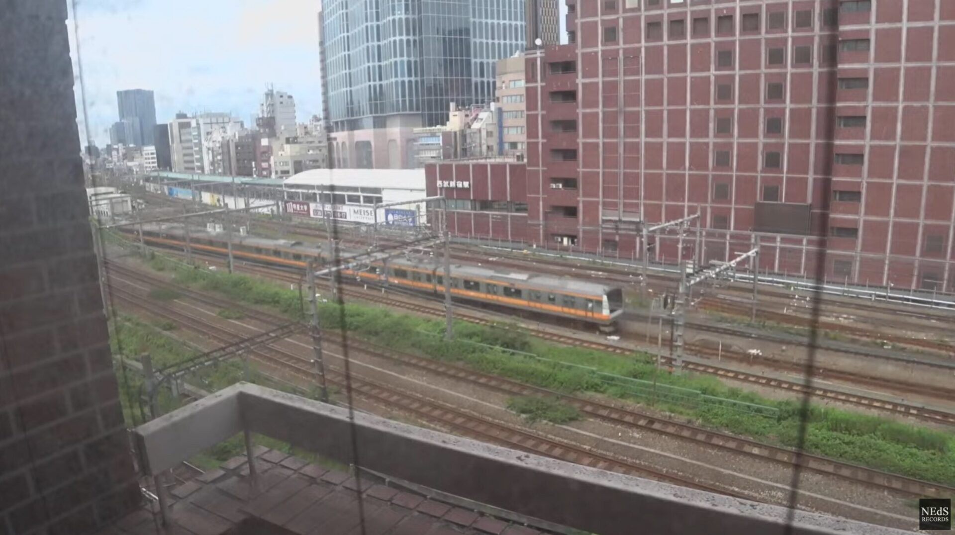 Nishi-Shinjuku Railway Live Camera(Nishi-Shinjuku, Shinjuku-ku, Tokyo)